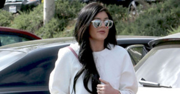 Kylie Jenners Closet Vs Martha Stewarts Whose Walk In Is The